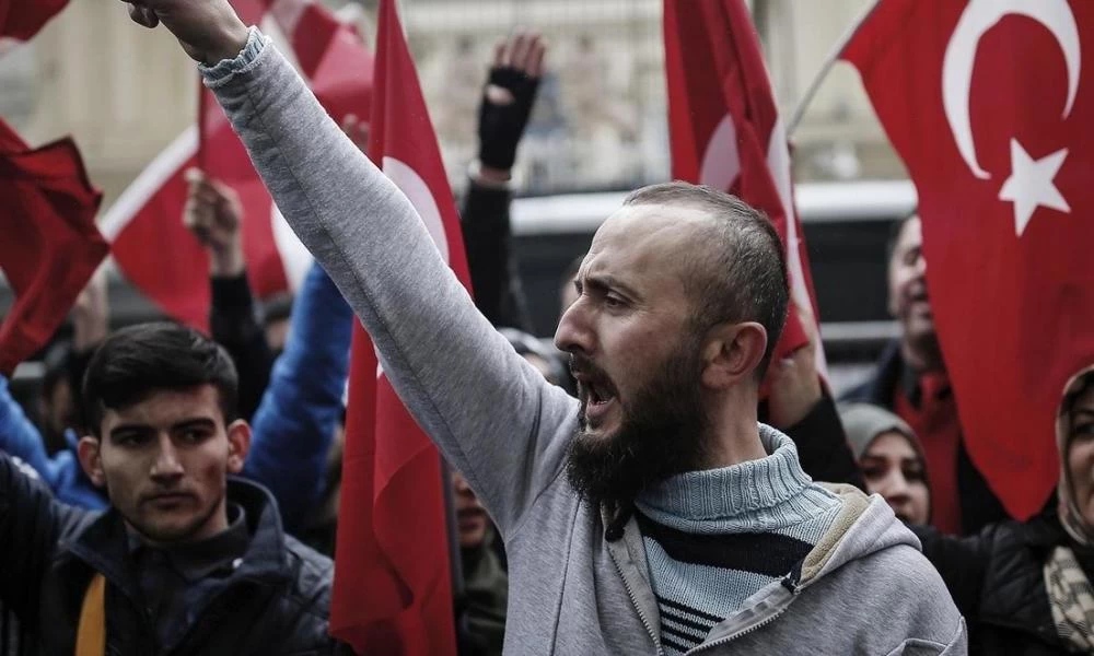 Παράρτημα της ΜΙΤ οι Γκρίζοι Λύκοι - Κόμματα “μαριονέτες” του Ερντογάν απειλούν την Ευρώπη